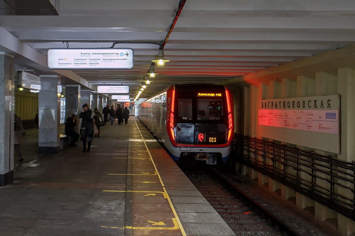 В метро запустили тематический поезд к 150-летию Союза театральных деятелей